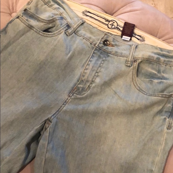 ZD Premium Jeans - NWOT - Size 16 - Picture 4 of 7